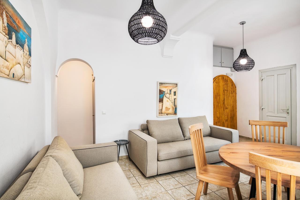 Nonis Apartments 산토리니 외부 사진